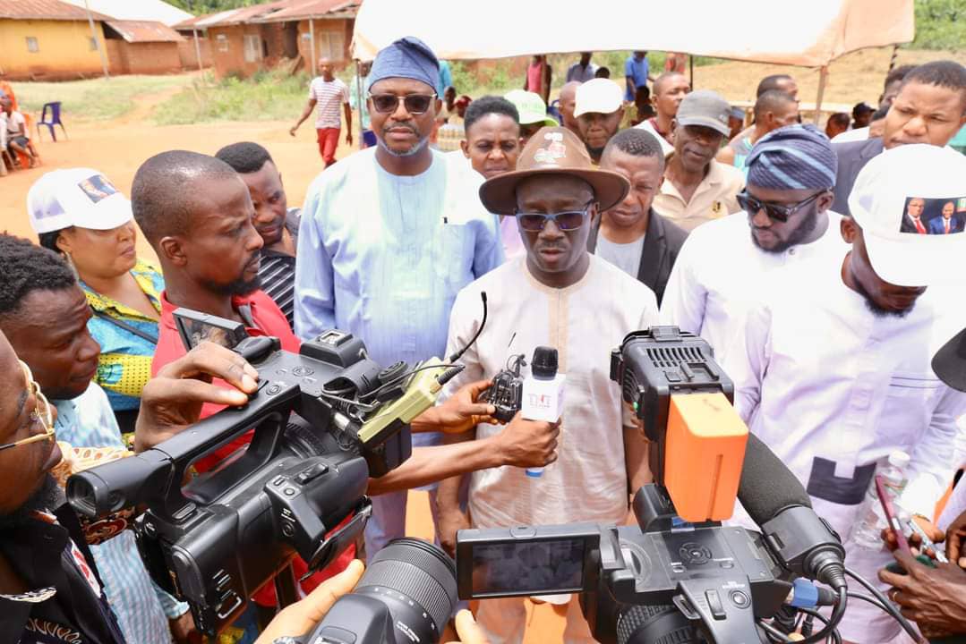 APC Guber Candidate, Okpebholo Meets Udomi, Okoughele Community Leaders, Seeks Support, Prayers