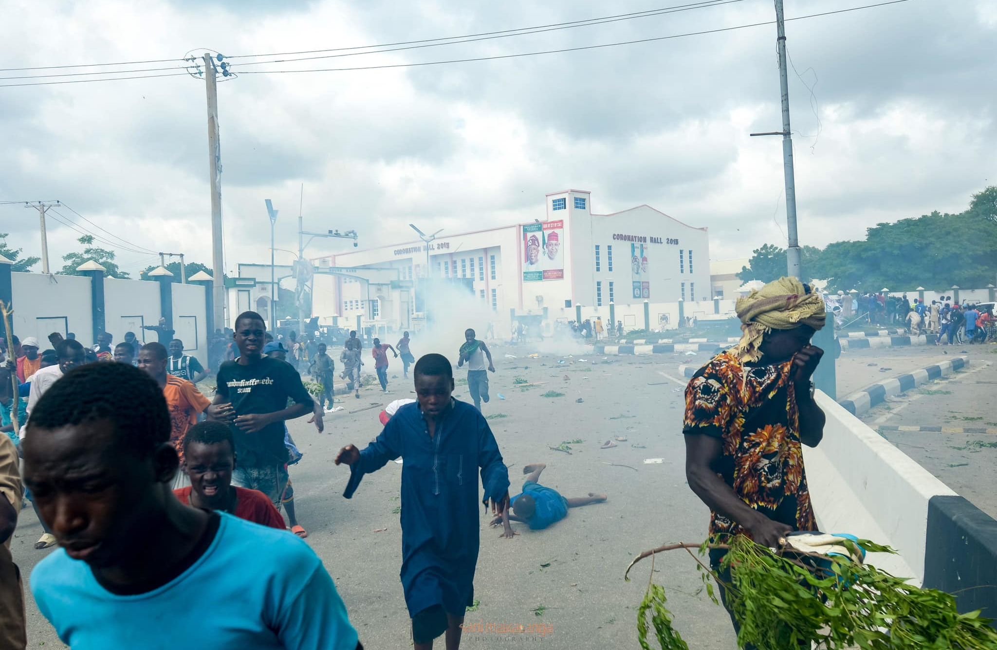 Hunger protests: Police, military on red alert to respond to rioters, looters, agents of destabilization - IGP 