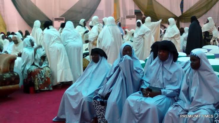 Kano procures furniture for mass wedding of 1,800 couples