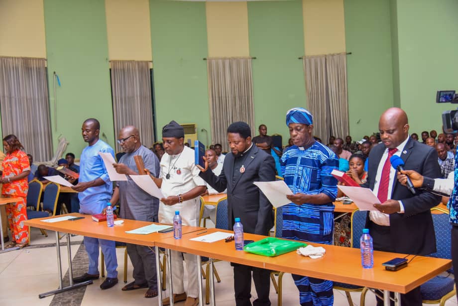 Benue State Gov. Swears-in 21 LG Caretaker Committee Chairmen, Calls for Transparency, Good Governance