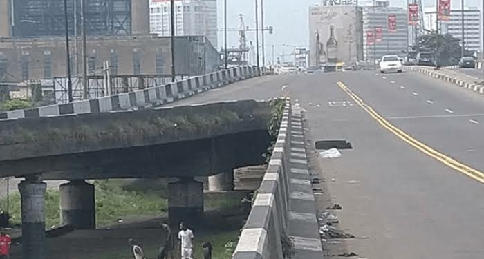 FG sets new deadline for Eko/Apongbon bridges reopening