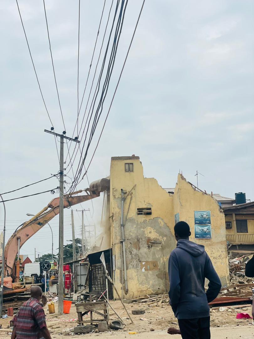 FCT COLLAPSED BUILDING: 20 Rescued, 2 Death  ...As CP Haruna Visits Scene, Synergizing with Other Agencies, Local Community ... Rescue Efforts Ongoing