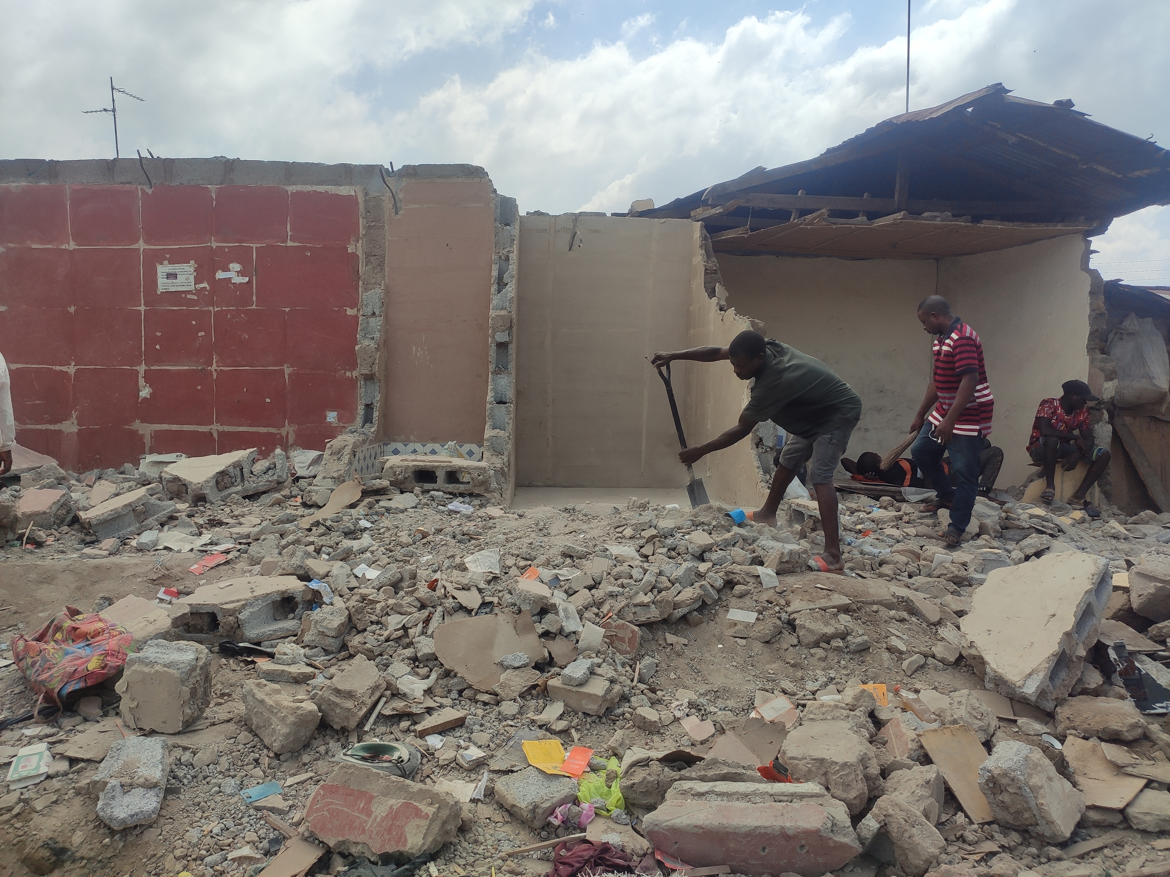 Aftermath of Kubwa Inferno: FCTA demolishes 100 illegal shops