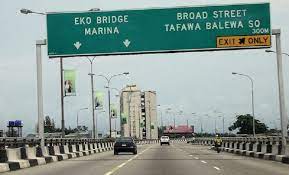 FG reopens Eko Bridge, begins repair of airport flyover