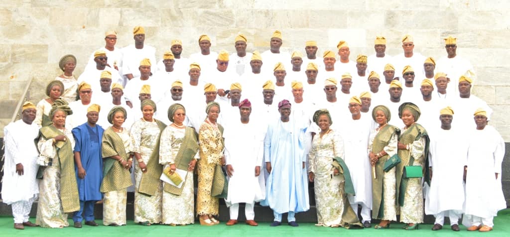 Sanwo-Olu swears in 57 LGA council Chairmen, says its time to work, not for political vendetta 
