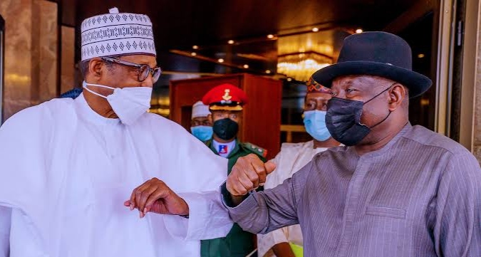 Buhari receives briefing from former President Jonathan on Mali