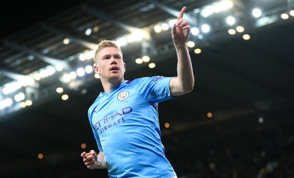 De Bruyne, Mahrez hit doubles as Manchester City beat derby rivals United